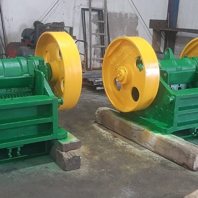 REBRITADOR 6013 NO ESTADO DE CONSERVAÇÃO VALOR R$ 55.000,00